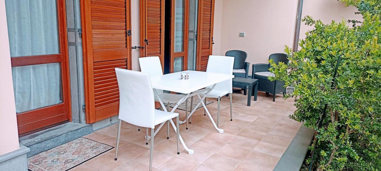 Casa Lilla 1 E 2 Apartment Ористано Екстериор снимка