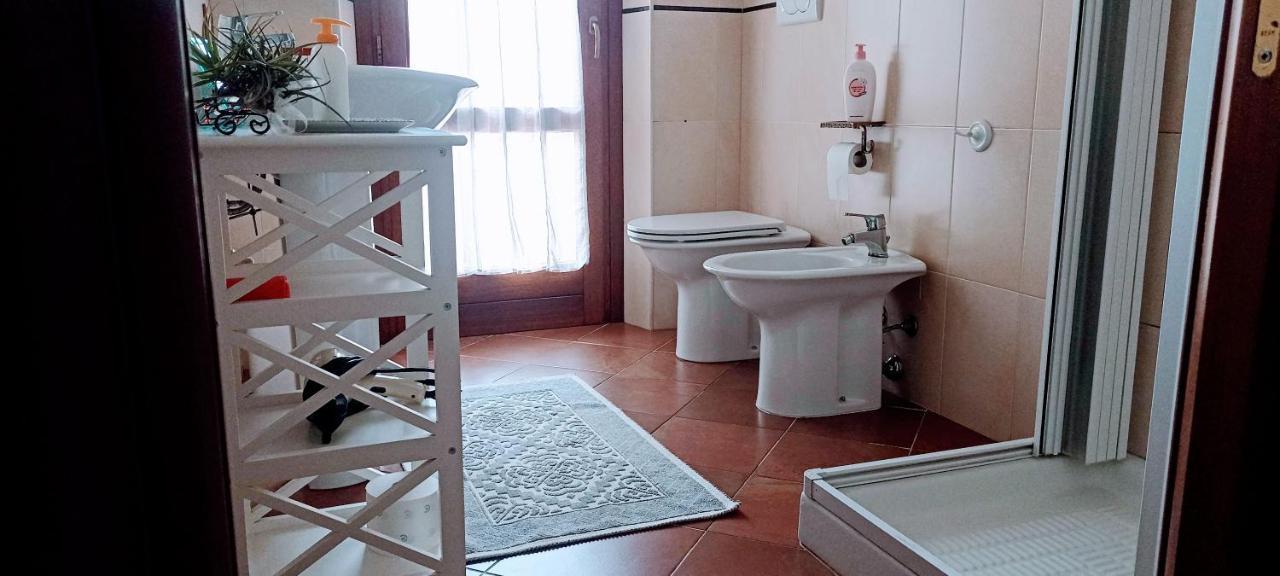 Casa Lilla 1 E 2 Apartment Ористано Екстериор снимка