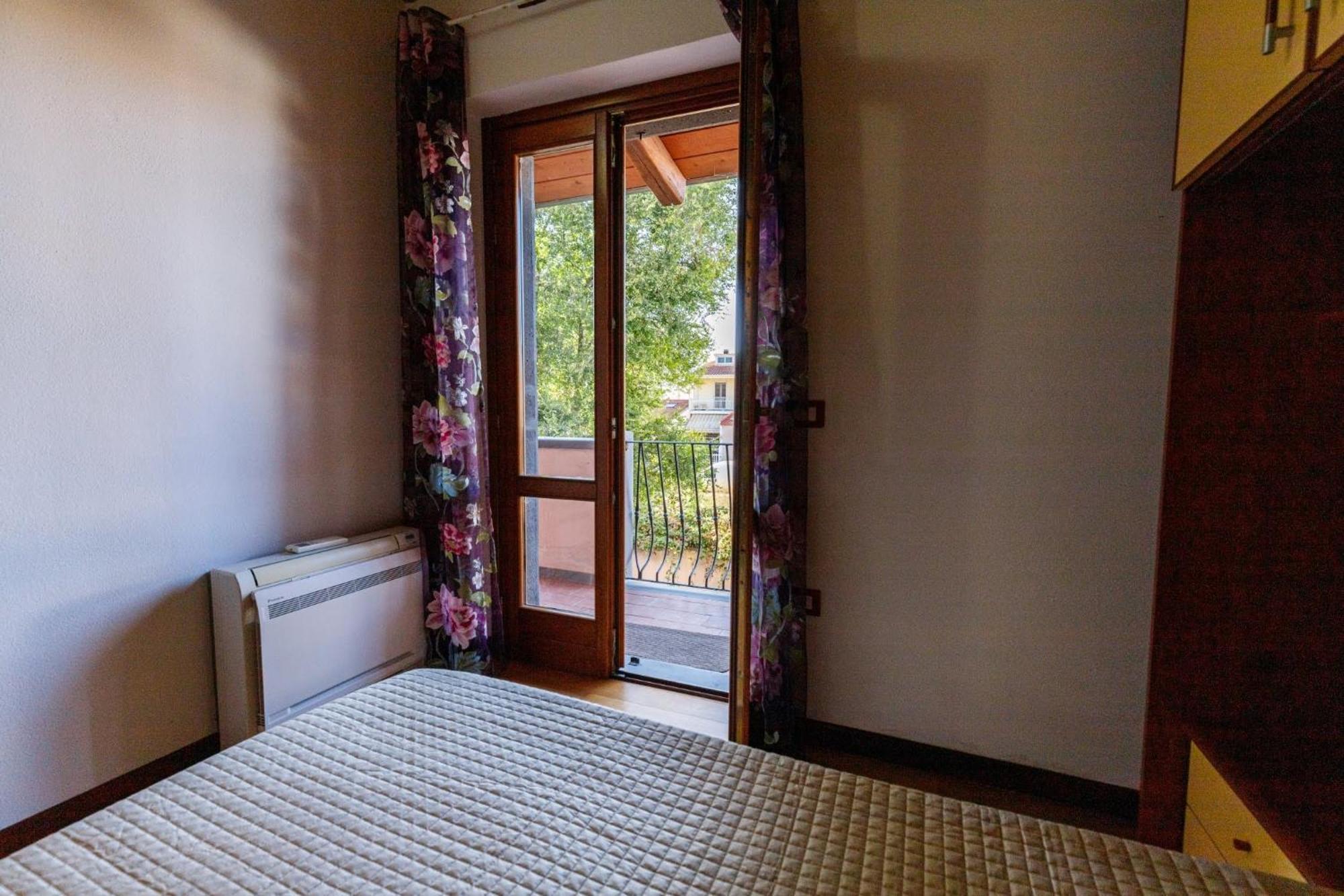 Casa Lilla 1 E 2 Apartment Ористано Екстериор снимка