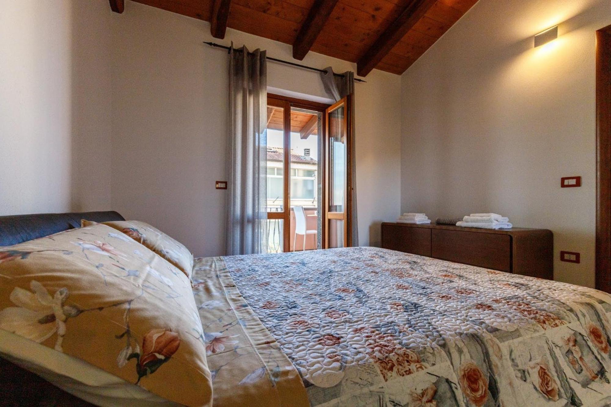 Casa Lilla 1 E 2 Apartment Ористано Екстериор снимка