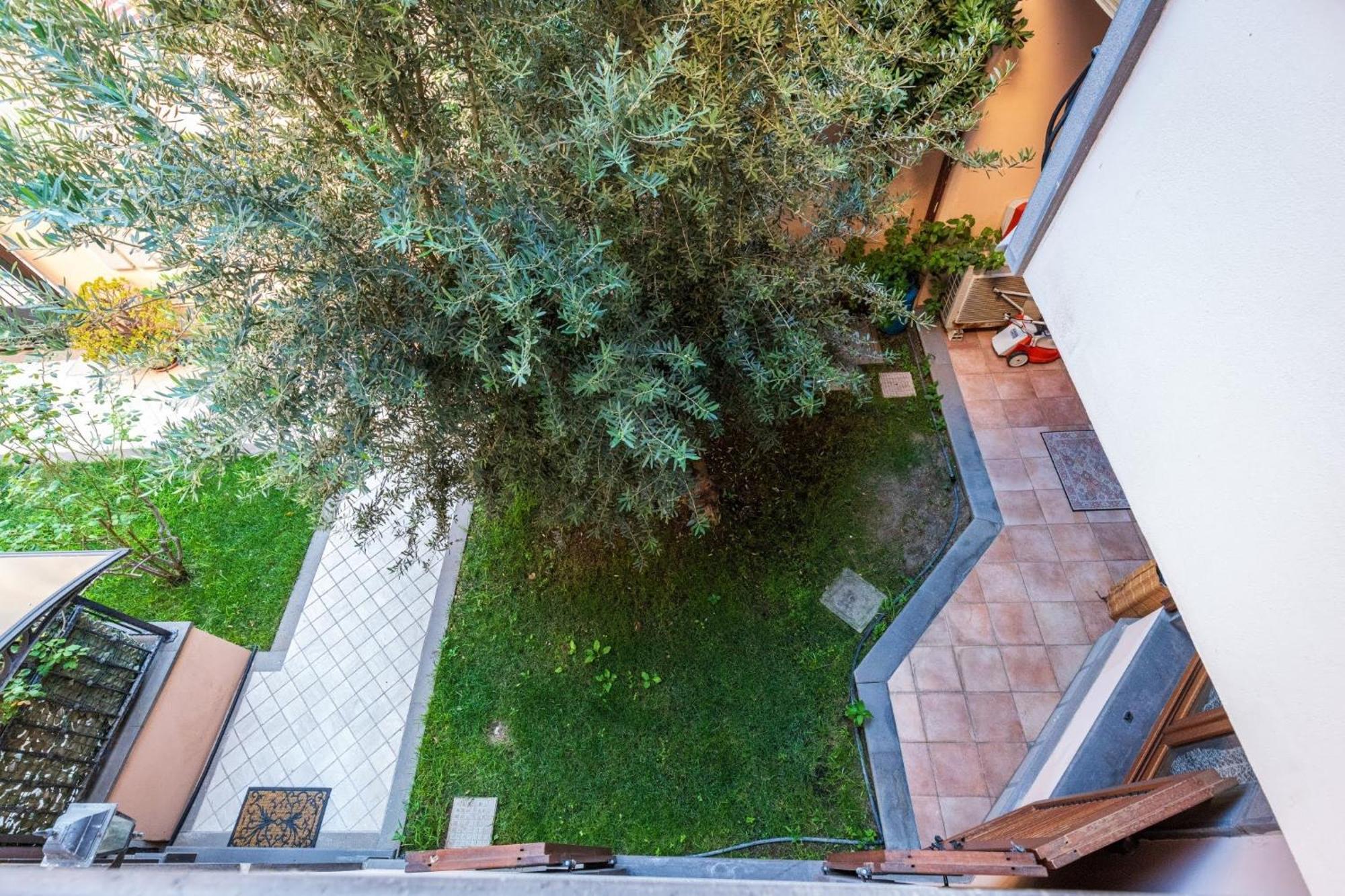 Casa Lilla 1 E 2 Apartment Ористано Екстериор снимка