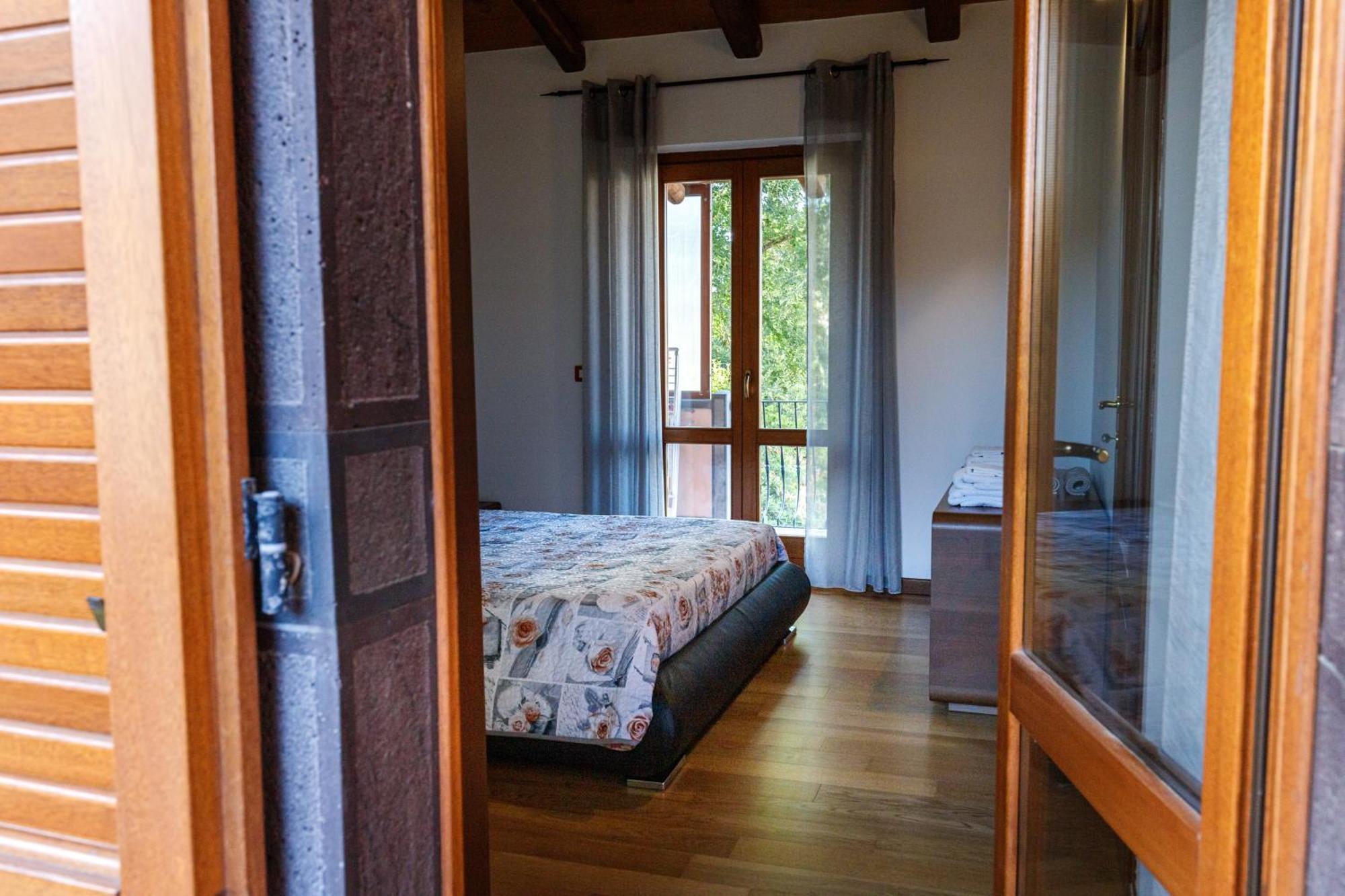 Casa Lilla 1 E 2 Apartment Ористано Стая снимка