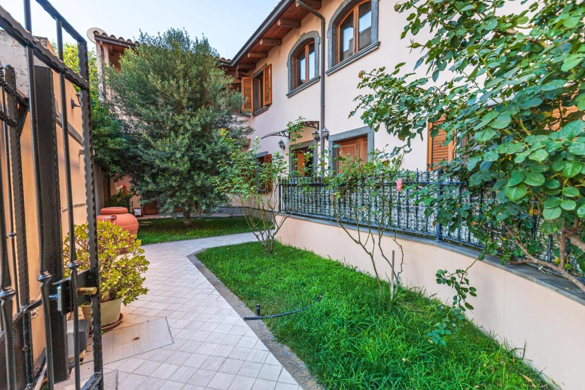 Casa Lilla 1 E 2 Apartment Ористано Стая снимка