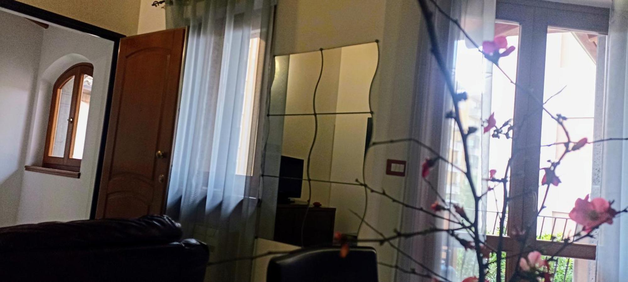 Casa Lilla 1 E 2 Apartment Ористано Стая снимка